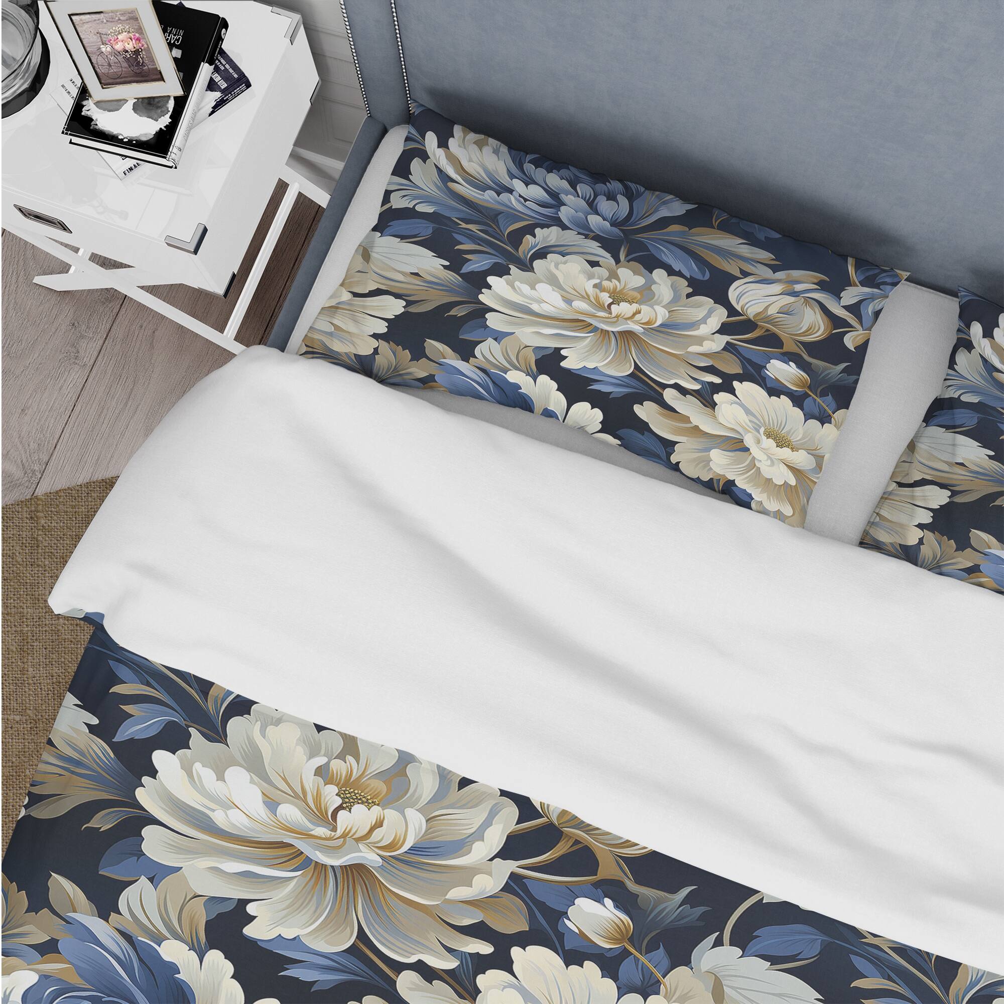 Designart "White And Blue Tones Zen Damask Harmony" Damask bedding set